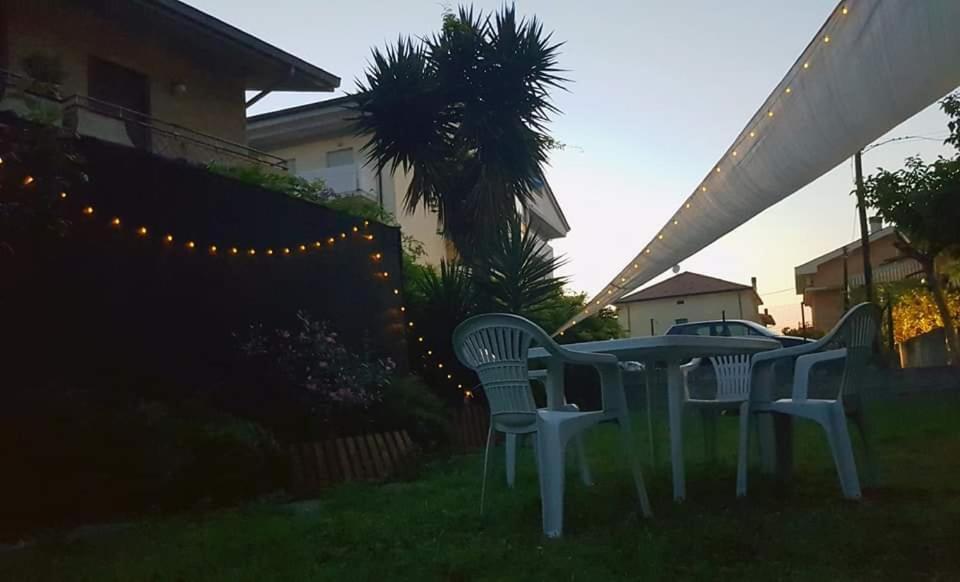 Casa Vacanze Darena Tortoreto Luaran gambar